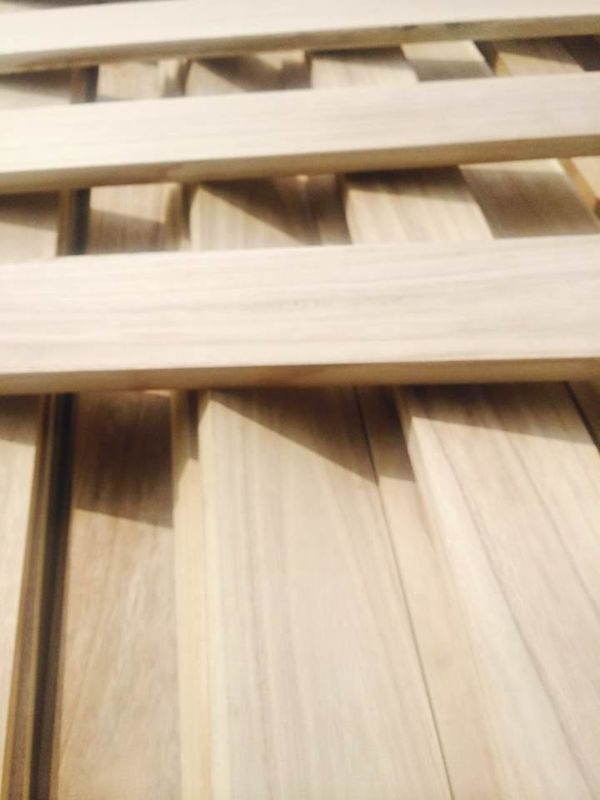 La madera sólida interior artesona el Paulownia natural 100-2500m m de la decoración del color del abedul