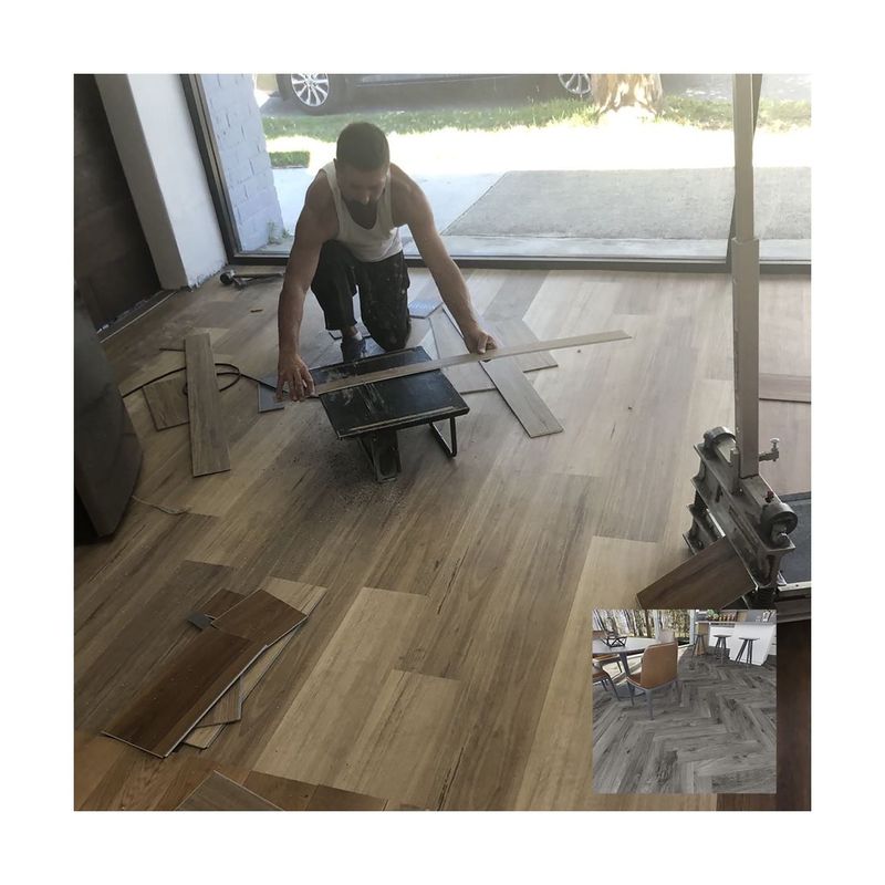 EIR Parquet flotante de madera texturizada con hueso de arenque de lujo PVC rígido de madera de vinilo