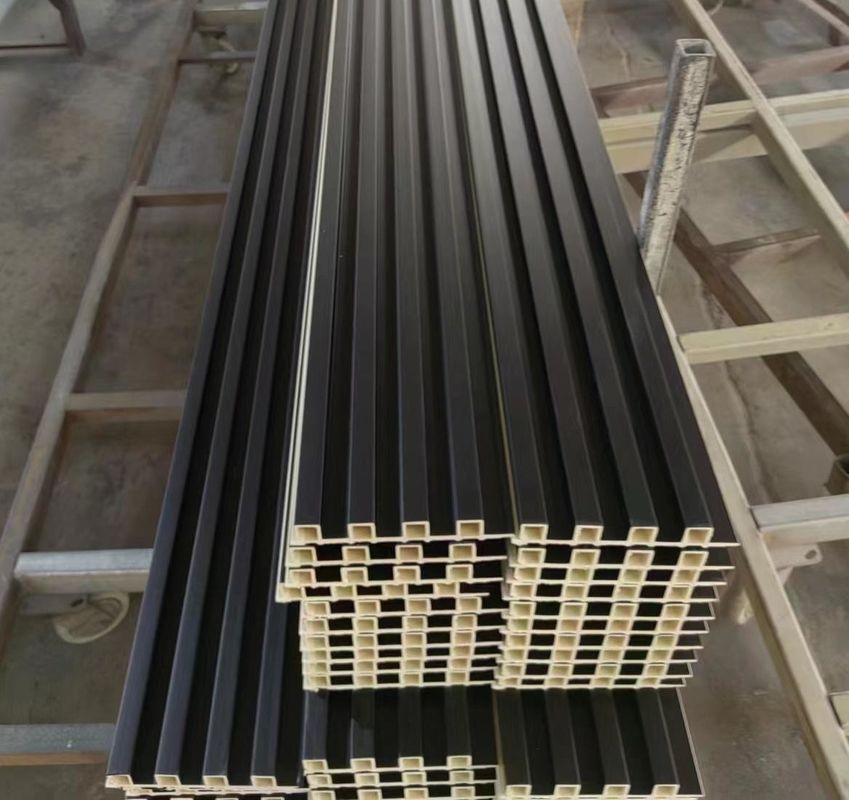 Panel de pared interior de madera plástico compuesto revestimiento de pared de fluido