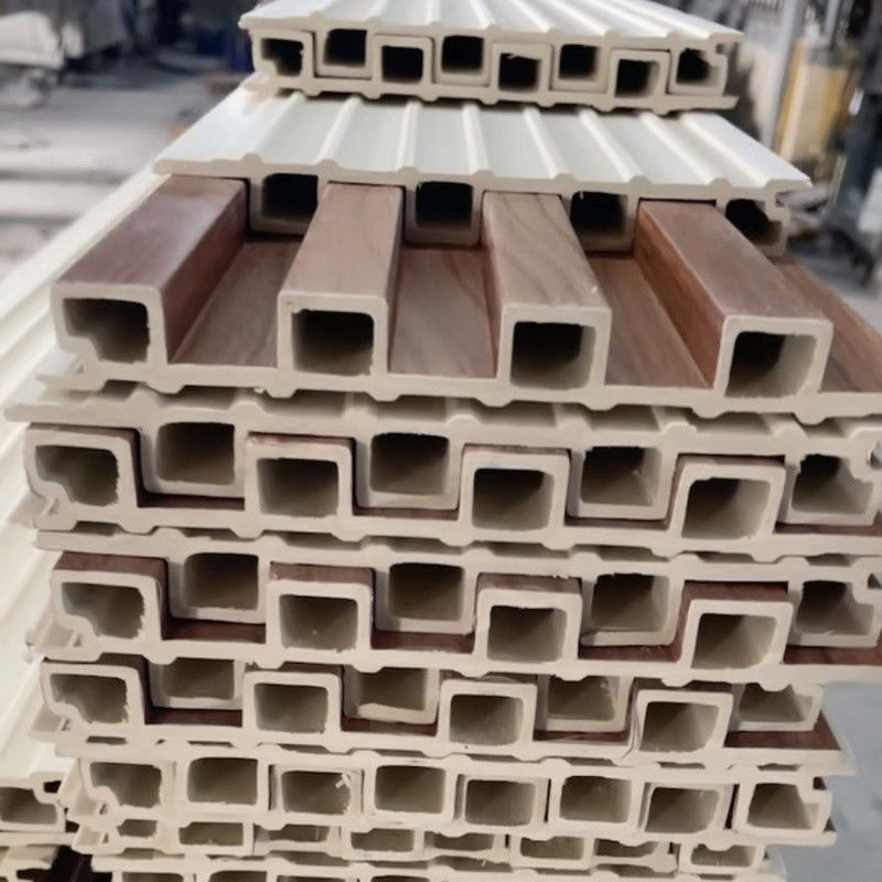 Hermosa hoja de WPC de alta calidad para paneles interiores de pared decorativa