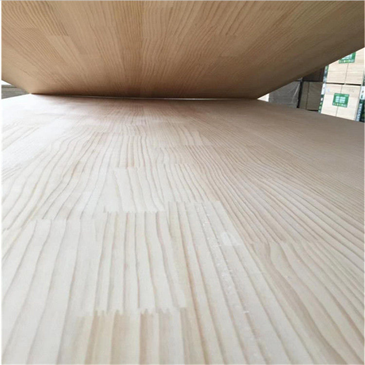 Madera sólida respetuosa con el medio ambiente Radiante de madera de pino Finger Junta de madera para la fabricación de muebles