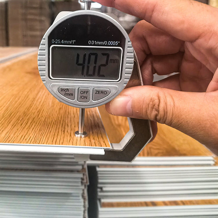 4 mm 180 * 1220 mm PVC piso de vinilo Piso SPC Piso de plástico SPC a prueba de agua