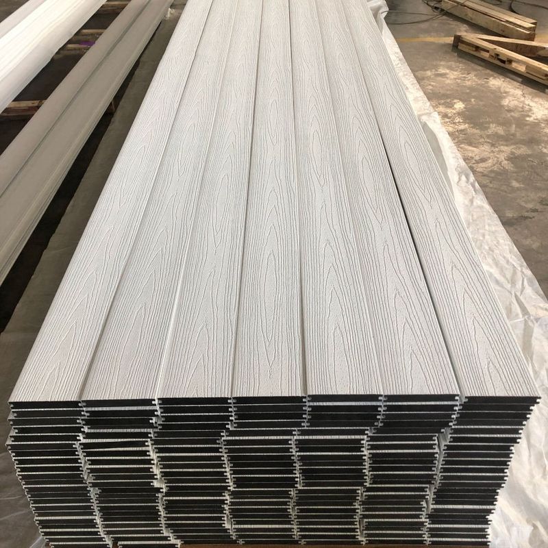 Deck de coextrusión europea impermeable piso de cubierta WPC cubierta hueca de cubierta compuesta cubierta de uso exterior de madera plástica compuesta cepillada
