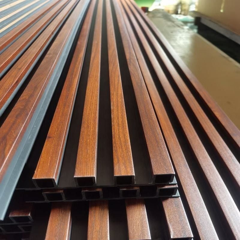 Panel de pared WPC decorativo para pared interior de casa con pizarra y función impermeable