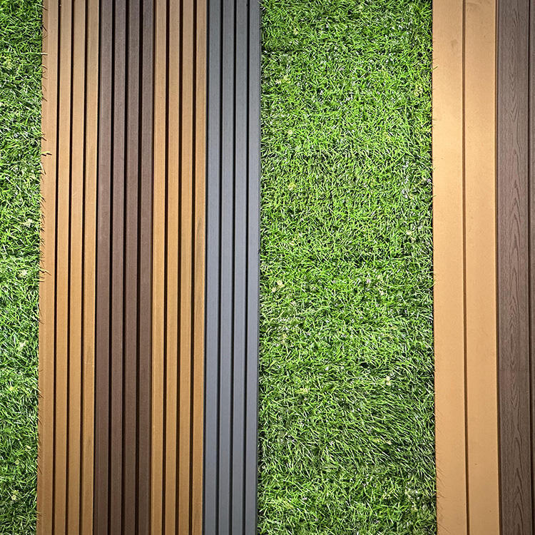 Paneles de coextrusión exterior Paneles de pared de decoración interior de PVC Revestimiento de pared compuesto WPC impermeable