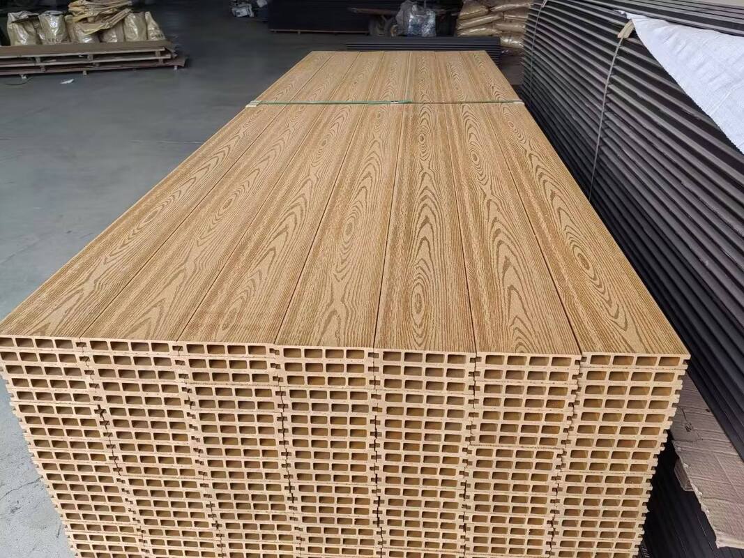 Paneles de pared exteriores WPC impermeables de alta calidad Materiales compuestos de madera y plástico para la decoración exterior