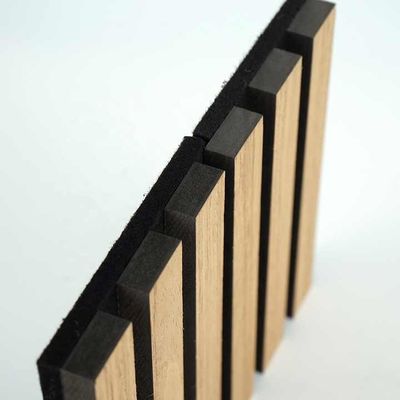 Panel a prueba de fuego interior Wpc duradero natural roble acústico de pizarra a prueba de agua