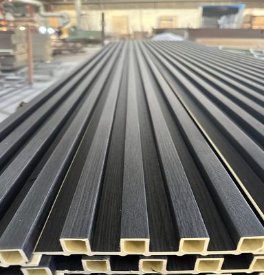 Panel de pared de madera plástico compuesto interior wpc panel de pared acanalado pared moderna