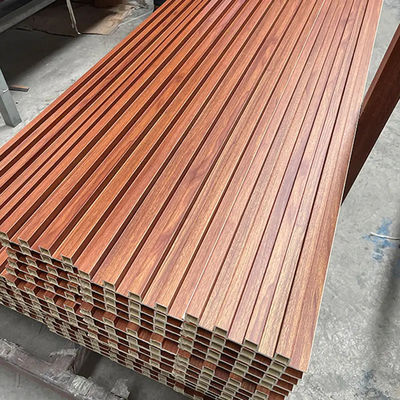 Panel de pared WPC de revestimiento de pared compuesto de plástico de madera interior hueco