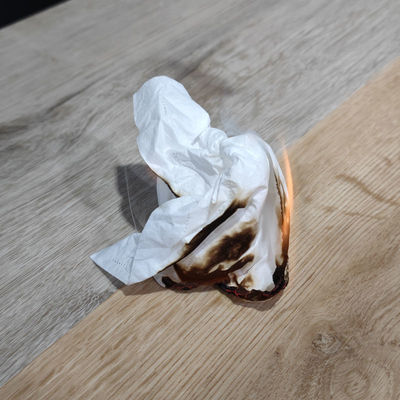 Gimnasio de caucho autoadhesivo laminado de plástico de madera maciza cuadrada de mármol tienda de campaña super absorbente de madera de parquet de vinilo de madera