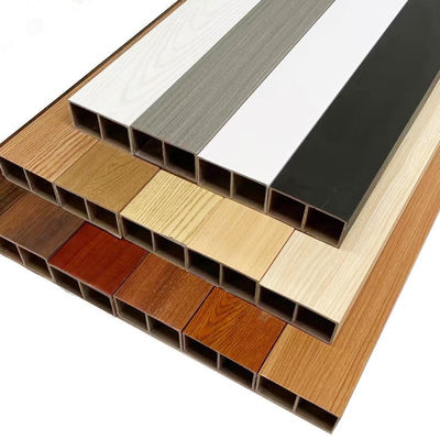 Tubos de madera WPC brillantes para decoración de interiores en color personalizado