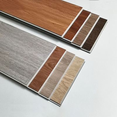 Suelo vinílico SPC de 4 mm 5 mm, suelo vinílico SPC ignífugo, suelo de plástico PVC impermeable para interiores